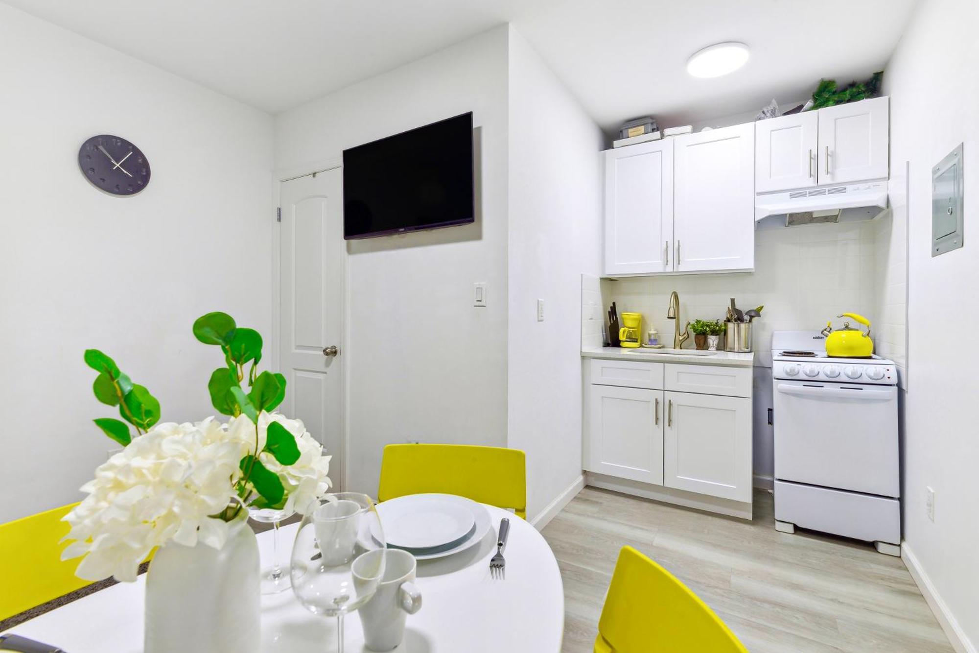 Homelike Suites In The Heart Of China Town New York Exterior photo